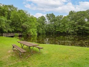 33 Hollowbrook Court N, Cortlandt Manor NY 10567