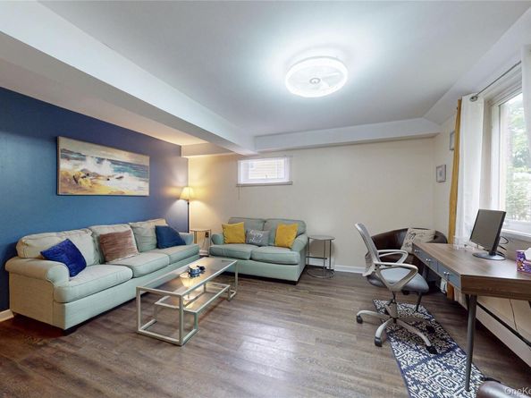 33 Hollowbrook Court N, Cortlandt Manor NY 10567