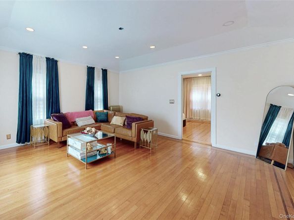 33 Hollowbrook Court N, Cortlandt Manor NY 10567