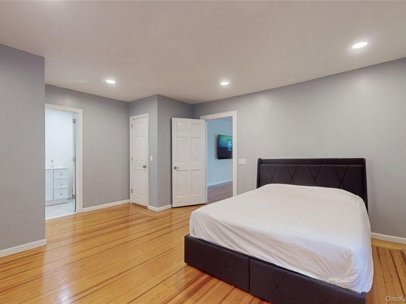 33 Hollowbrook Court N, Cortlandt Manor NY 10567