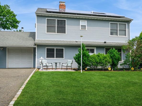 27 The Plains Road, Levittown NY 11756
