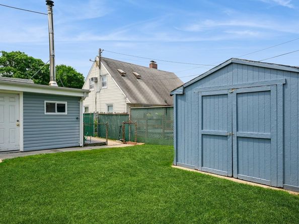 27 The Plains Road, Levittown NY 11756