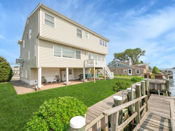 106 Irving Avenue, Freeport NY 11520