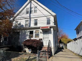 284 Bayview Avenue