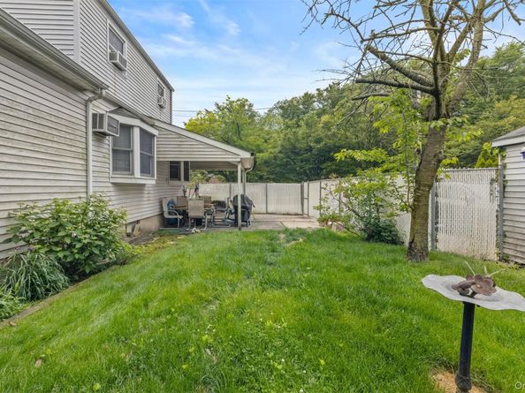 84 Charles Street, Mineola NY 11501