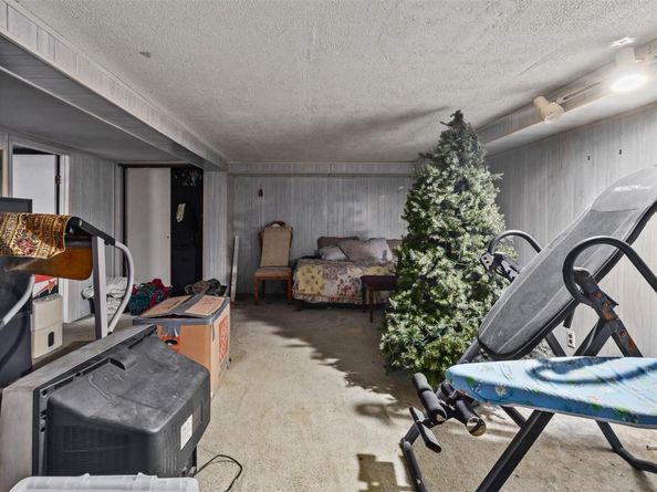 84 Charles Street, Mineola NY 11501