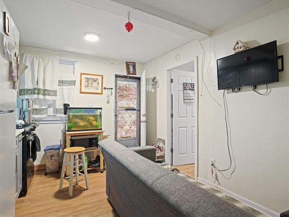 2520 Barnes Avenue, Bronx NY 10467