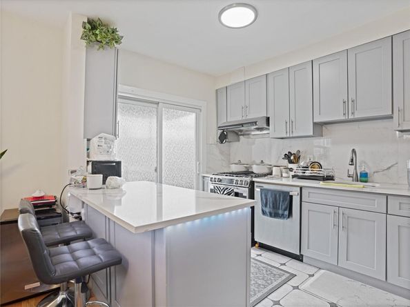 2520 Barnes Avenue, Bronx NY 10467
