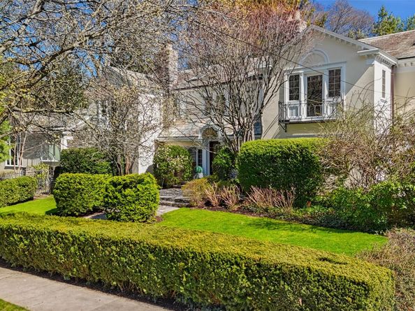 49 Moore Road, Bronxville NY 10708
