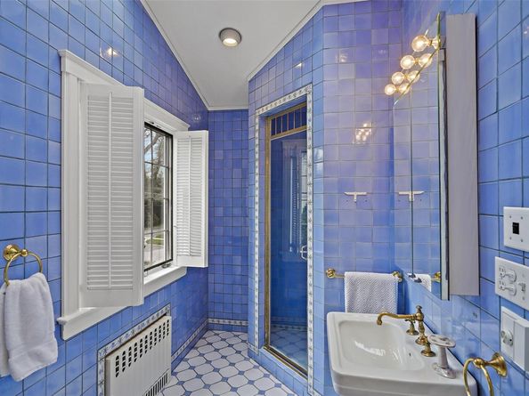 49 Moore Road, Bronxville NY 10708