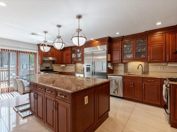 385 Forest Avenue, Woodmere NY 11598