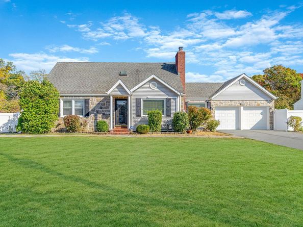 985 Merrick Avenue, Merrick NY 11566