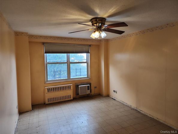 2550 Olinville Avenue 8M, Bronx NY 10467