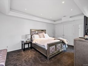 54 Northgate Circle, Melville NY 11747