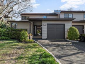 54 Northgate Circle, Melville NY 11747