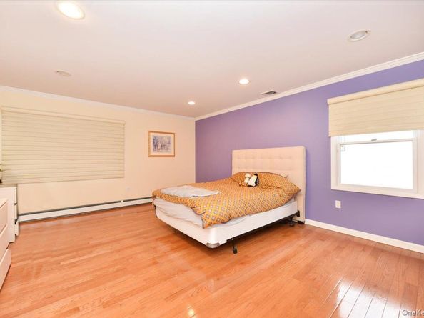 748 Sherwood Street, North Woodmere NY 11581