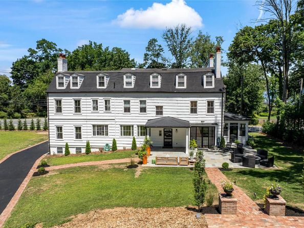 77 Cove Road, Oyster Bay Cove NY 11771