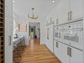 77 Cove Road, Oyster Bay Cove NY 11771