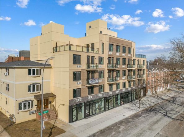 163-07 72nd Ave 2C, Fresh Meadows NY 11365