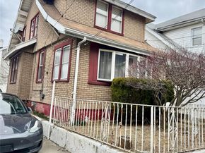 4 Highland Court, Far Rockaway NY 11691