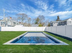 405 S Oakwood Drive, Laurel NY 11948