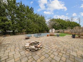 3 Split Rail Lane, East Setauket NY 11733