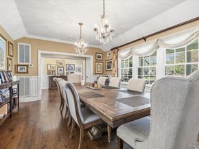 2 Memas Court, Dix Hills NY 11746