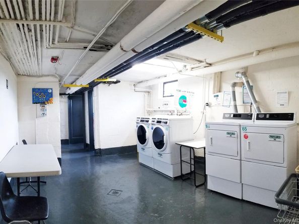 7 Terrace 3H, Great Neck NY 11021