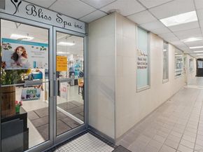 17-85 215th Street 15M, Bayside NY 11360