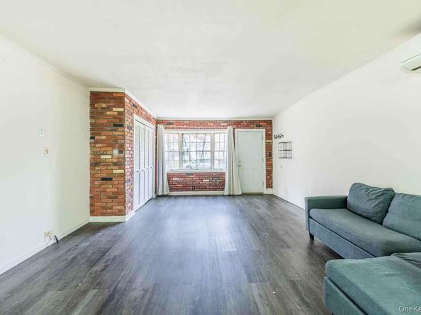 3314 204th Street, Bayside NY 11361