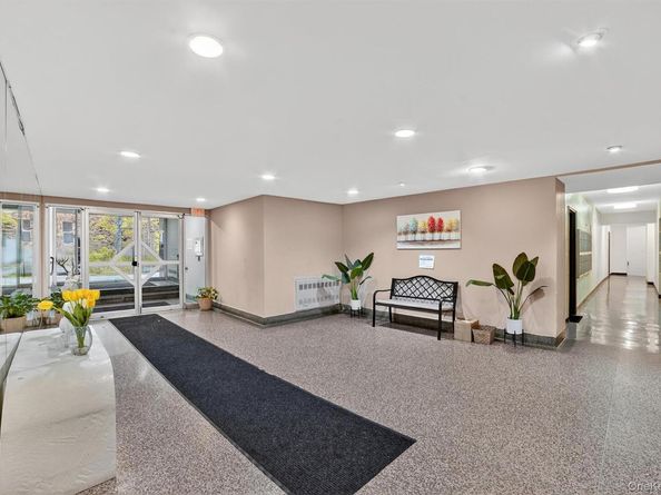 6495 Broadway 5R, Bronx NY 10471