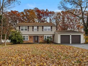 19 Barnwell Lane, Stony Brook NY 11790