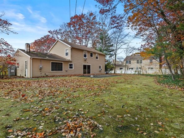 19 Barnwell Lane, Stony Brook NY 11790