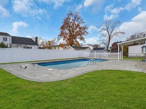 300 W 21st Street, Deer Park NY 11729