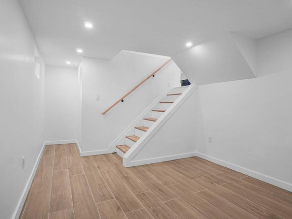 300 W 21st Street, Deer Park NY 11729