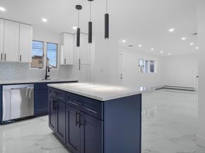 300 W 21st Street, Deer Park NY 11729