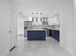 300 W 21st Street, Deer Park NY 11729