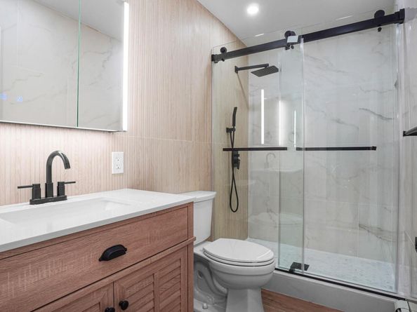 300 W 21st Street, Deer Park NY 11729