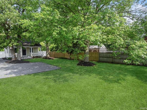 1075 Waverly Avenue, Holtsville NY 11742