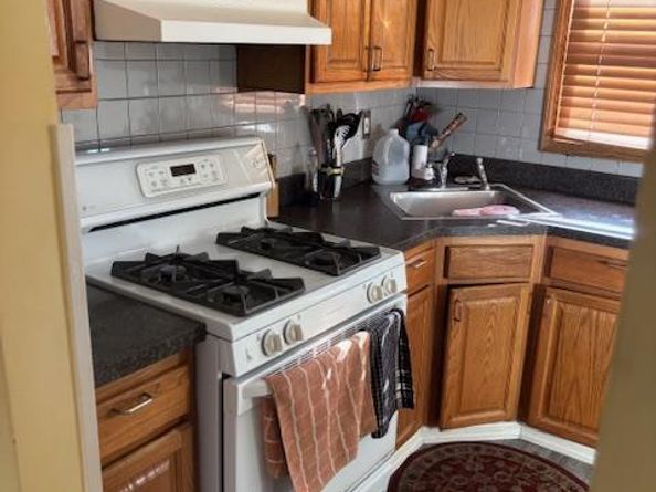 84 E Greenwich Avenue, Roosevelt NY 11575