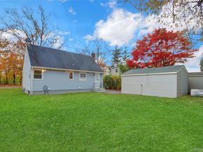 852 Smith Street, Uniondale NY 11553