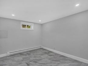 852 Smith Street, Uniondale NY 11553