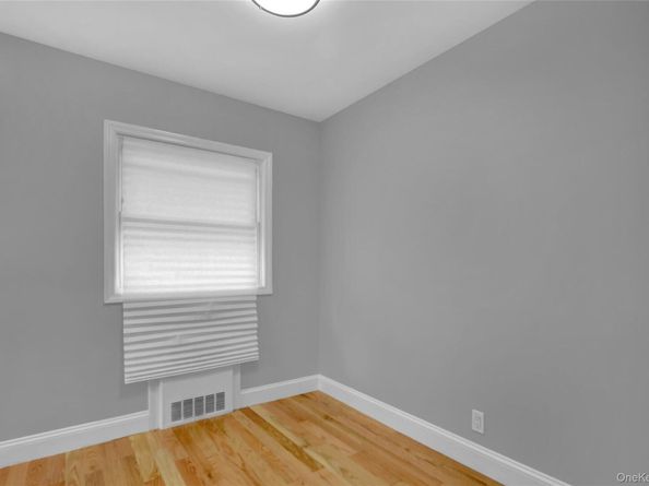 852 Smith Street, Uniondale NY 11553