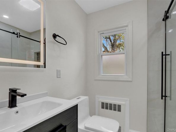 852 Smith Street, Uniondale NY 11553