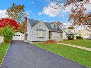 852 Smith Street, Uniondale NY 11553