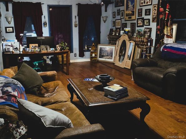 59 Dyke Road, East Setauket NY 11733