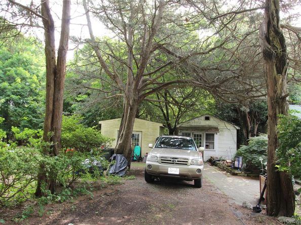 59 Dyke Road, East Setauket NY 11733