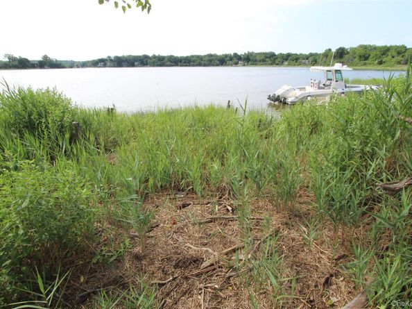 59 Dyke Road, East Setauket NY 11733