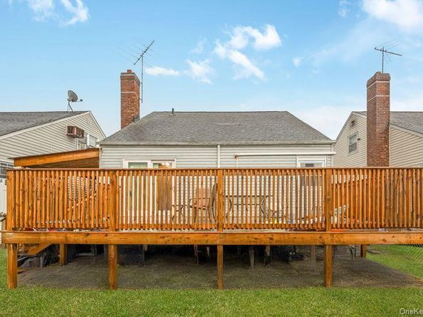 25711 147th Avenue, Rosedale NY 11422