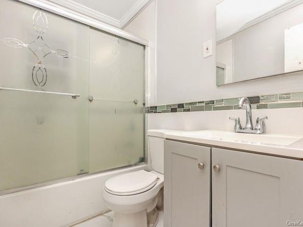 25711 147th Avenue, Rosedale NY 11422